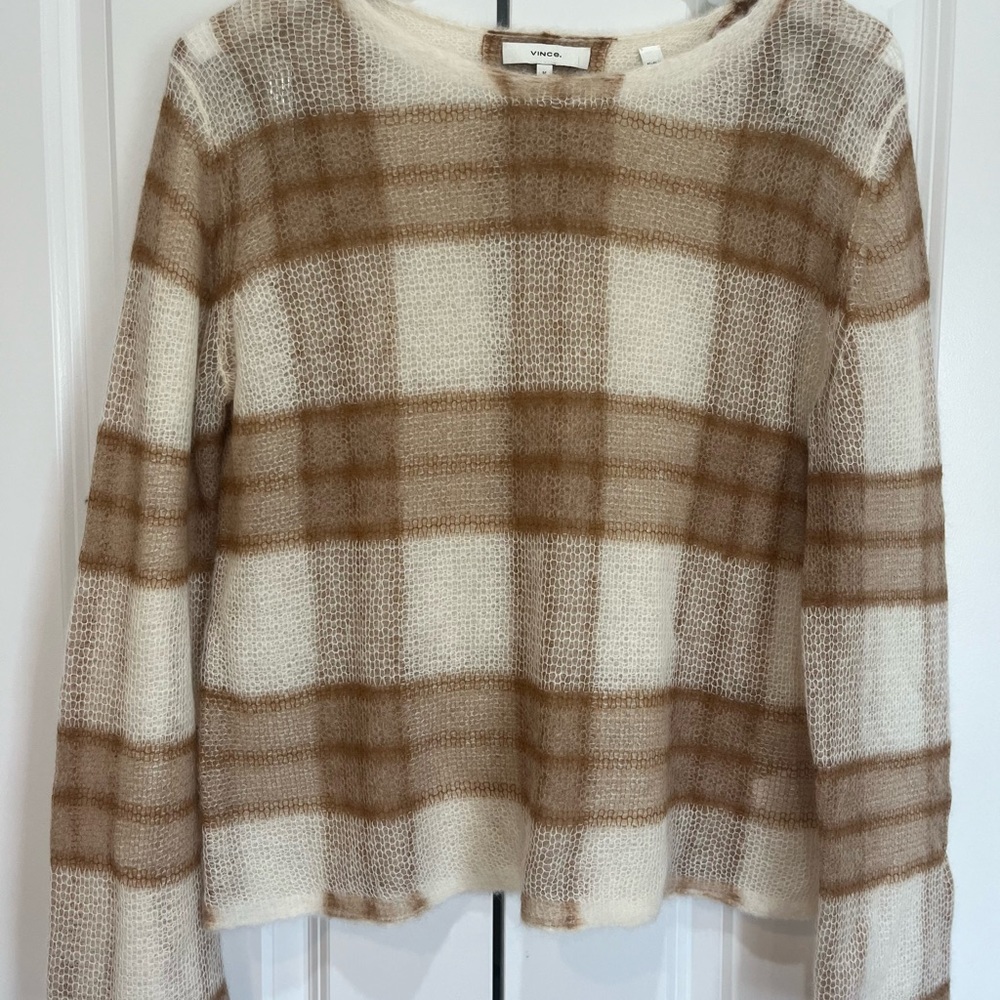 Vince top/sweater size M